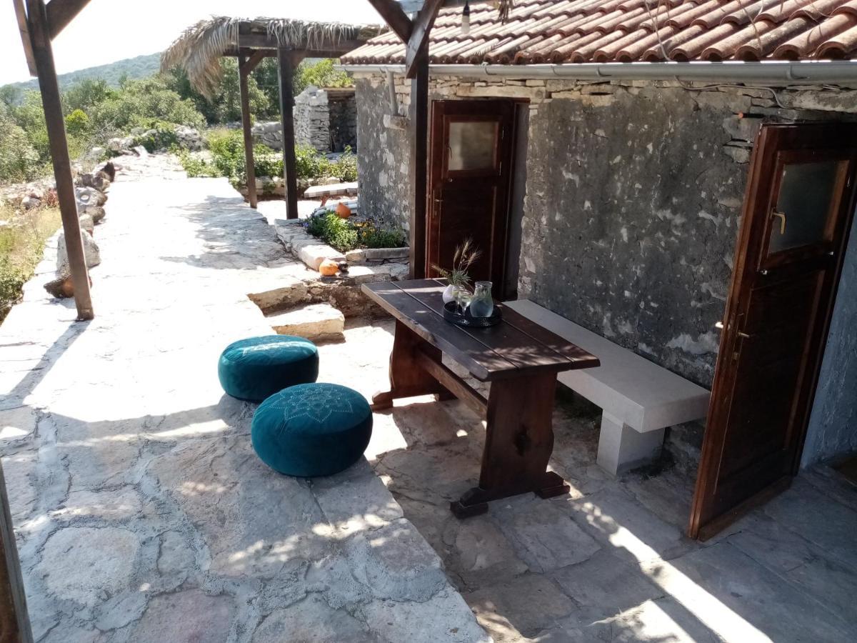 Гостевой дом Pirate'S Nest Stone House Корчула Экстерьер фото