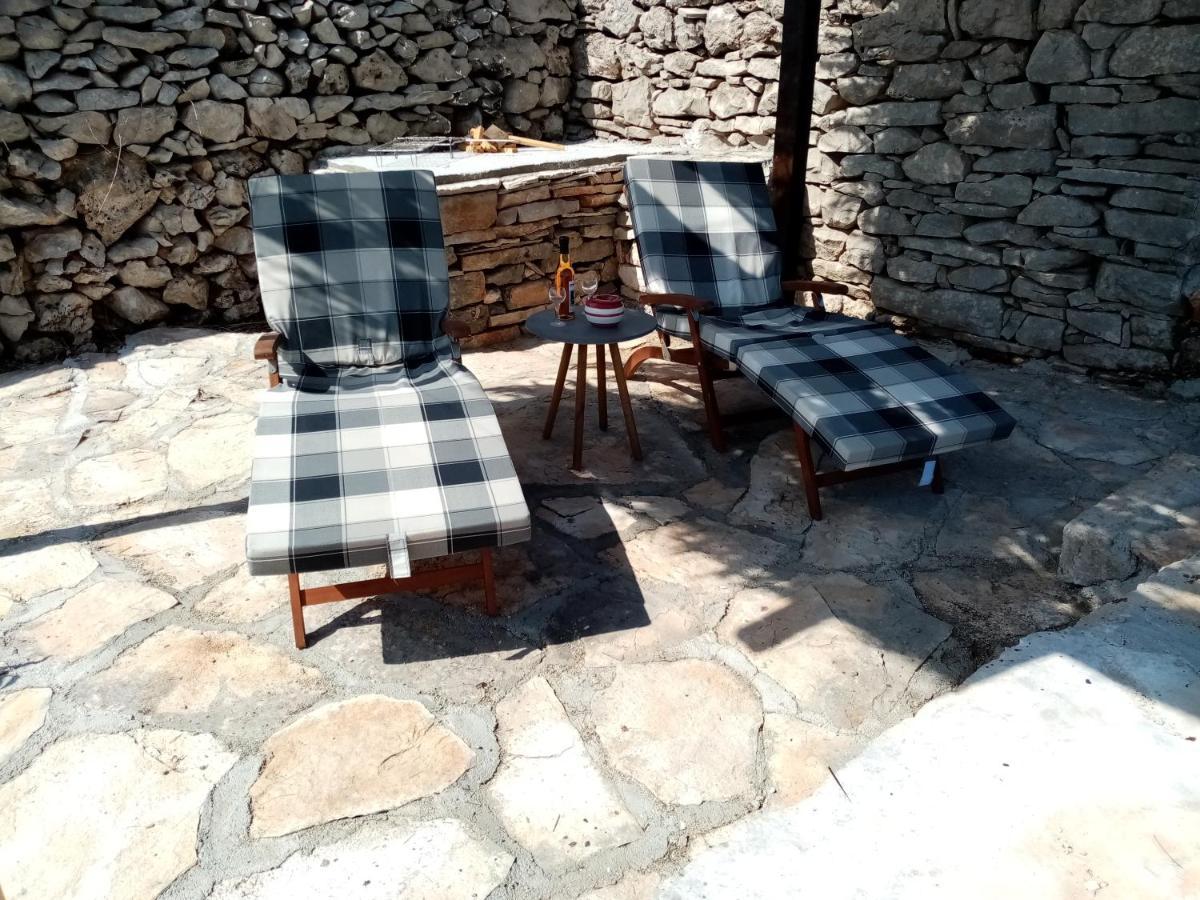 Гостевой дом Pirate'S Nest Stone House Корчула Экстерьер фото